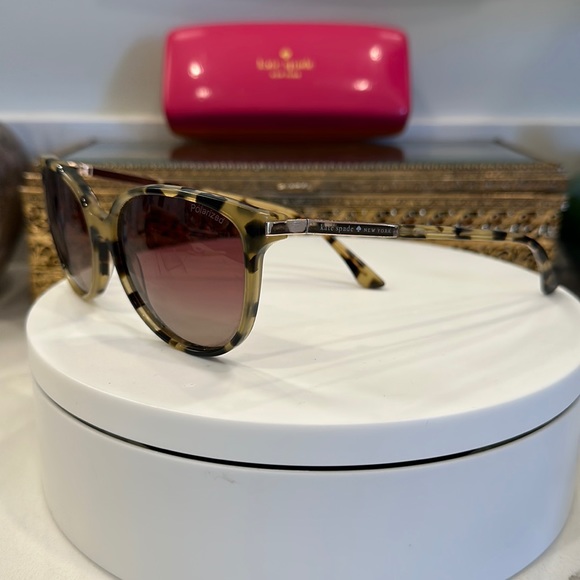 Vintage kate spade ♠️ Polarized Tortoiseshell Cat-eye Sunglasses & ks Hard Case main image 7